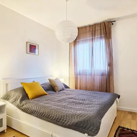 Grandpa´s Tree - Private Garage Spalato