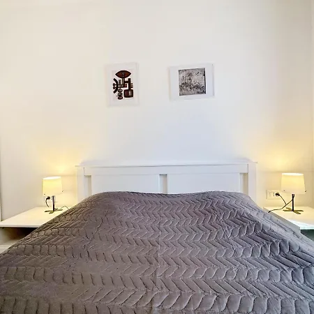 Grandpa´s Tree - Private Garage *