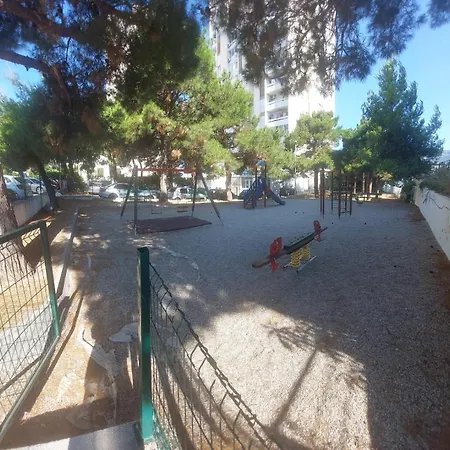Grandpa's Tree - Private Garage Apartment
